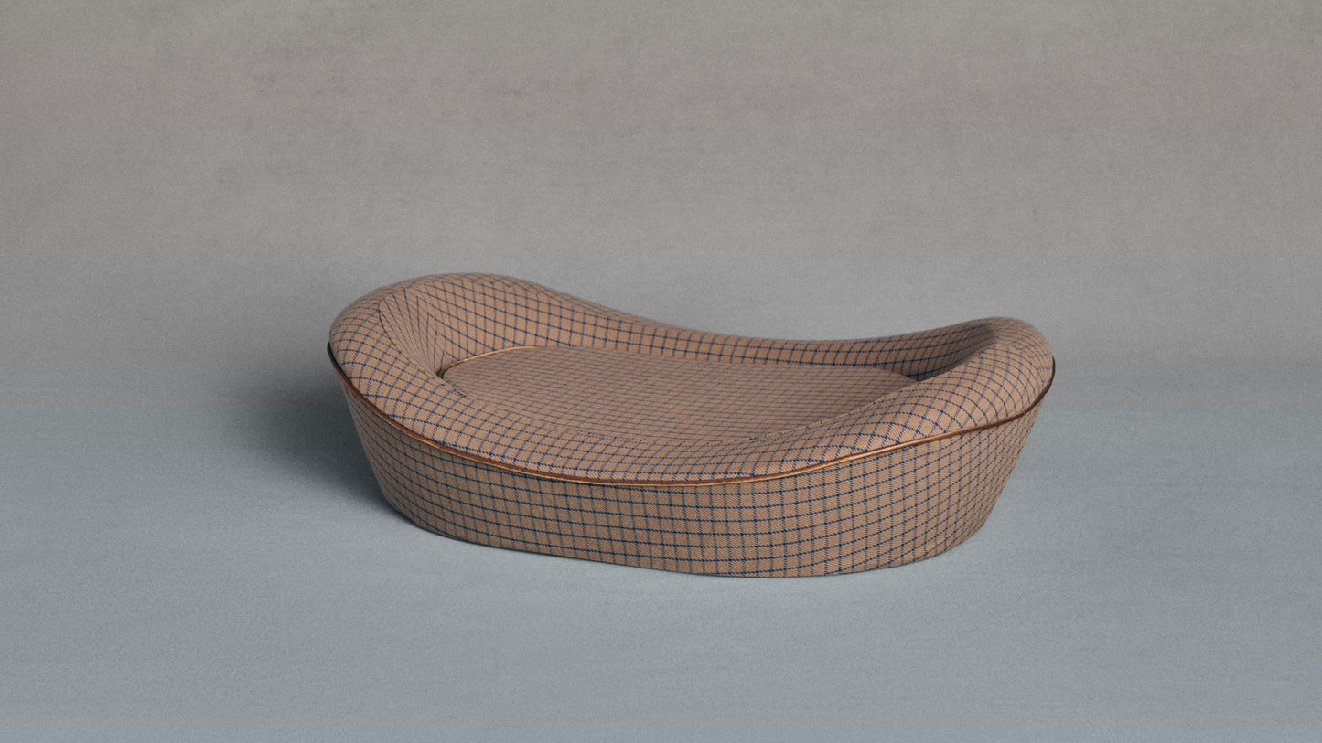 Timeless Dog Bed in Tawny Ledger