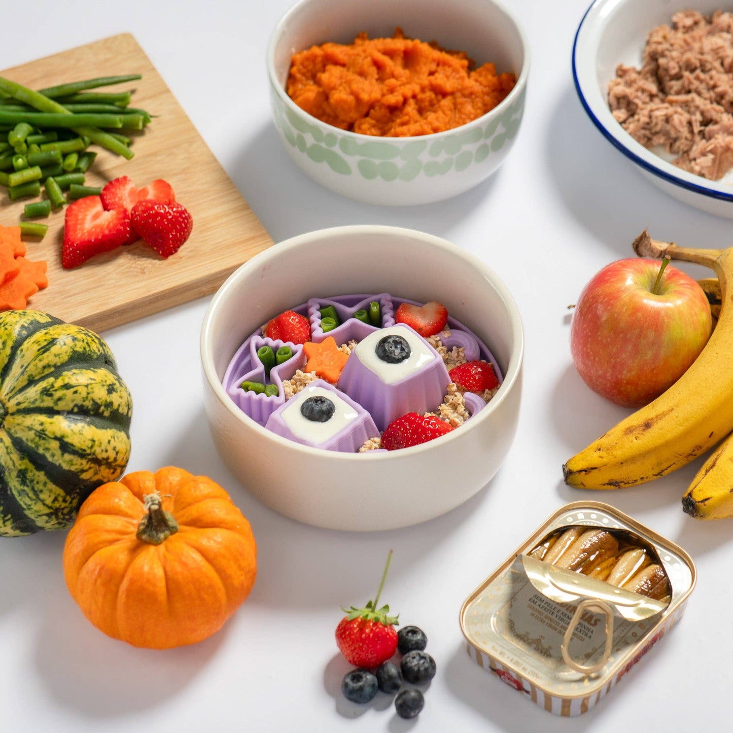 Snackaroni Slow Feeder Insert & Lick Mat